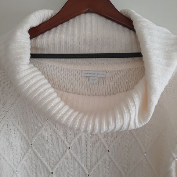 New York & Company Cowl Neck Sweater Women Med. Ivory Diamond Pattern Rhinestone - Picture 3 of 10